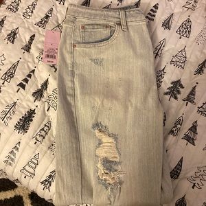 Light wash ripped mom jeans